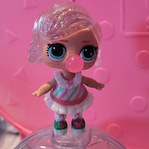 8 Glitter Globe LOL Set & Pet Bonus! - Picture 14 of 16